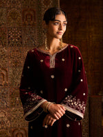 Load image into Gallery viewer, Gulnaar Maroon Velvet Suit Set
