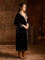 Load image into Gallery viewer, Siyahzar Black Velvet Suit Set
