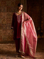 Load image into Gallery viewer, Anira Magenta Velvet Pheran Set
