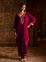 Load image into Gallery viewer, Anira Magenta Velvet Pheran Set

